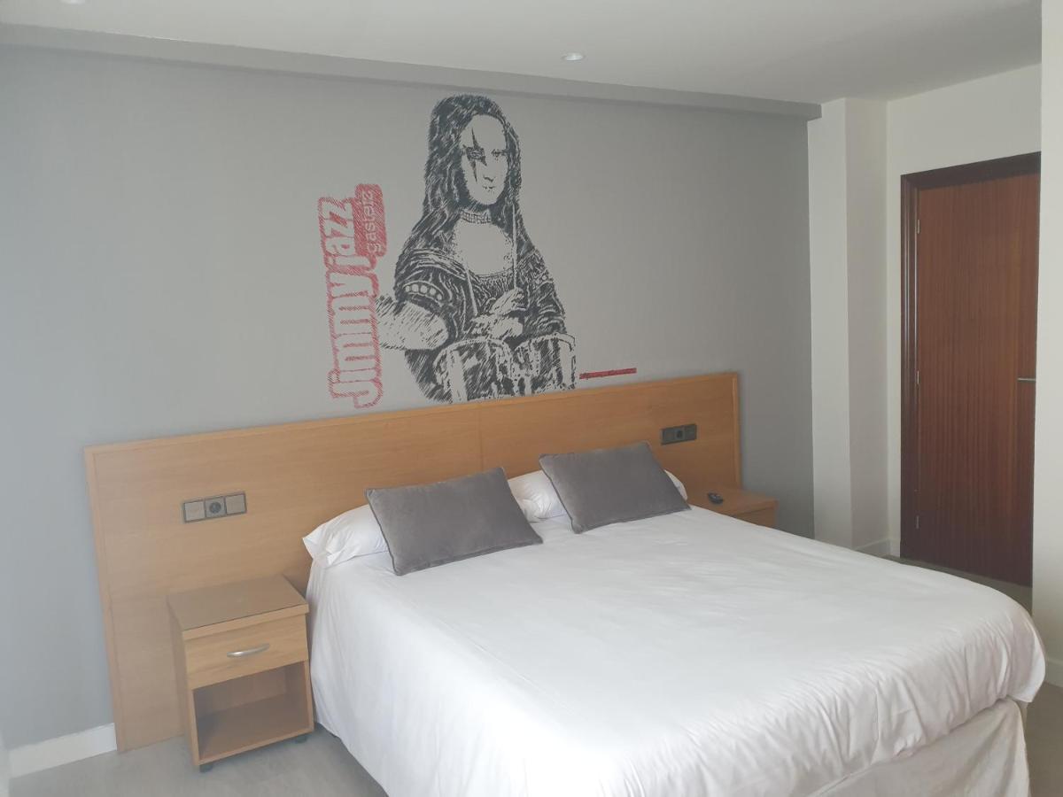 ויטוריה-גאסטייז Hotel Arts - Gasteiz Centro מראה חיצוני תמונה