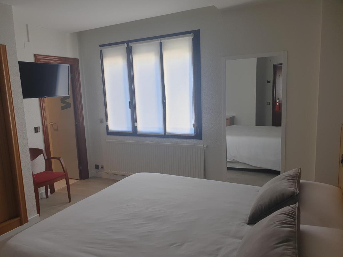 ויטוריה-גאסטייז Hotel Arts - Gasteiz Centro מראה חיצוני תמונה