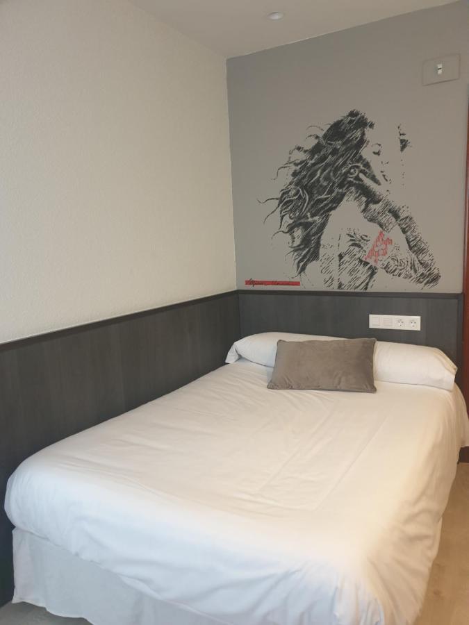 ויטוריה-גאסטייז Hotel Arts - Gasteiz Centro מראה חיצוני תמונה